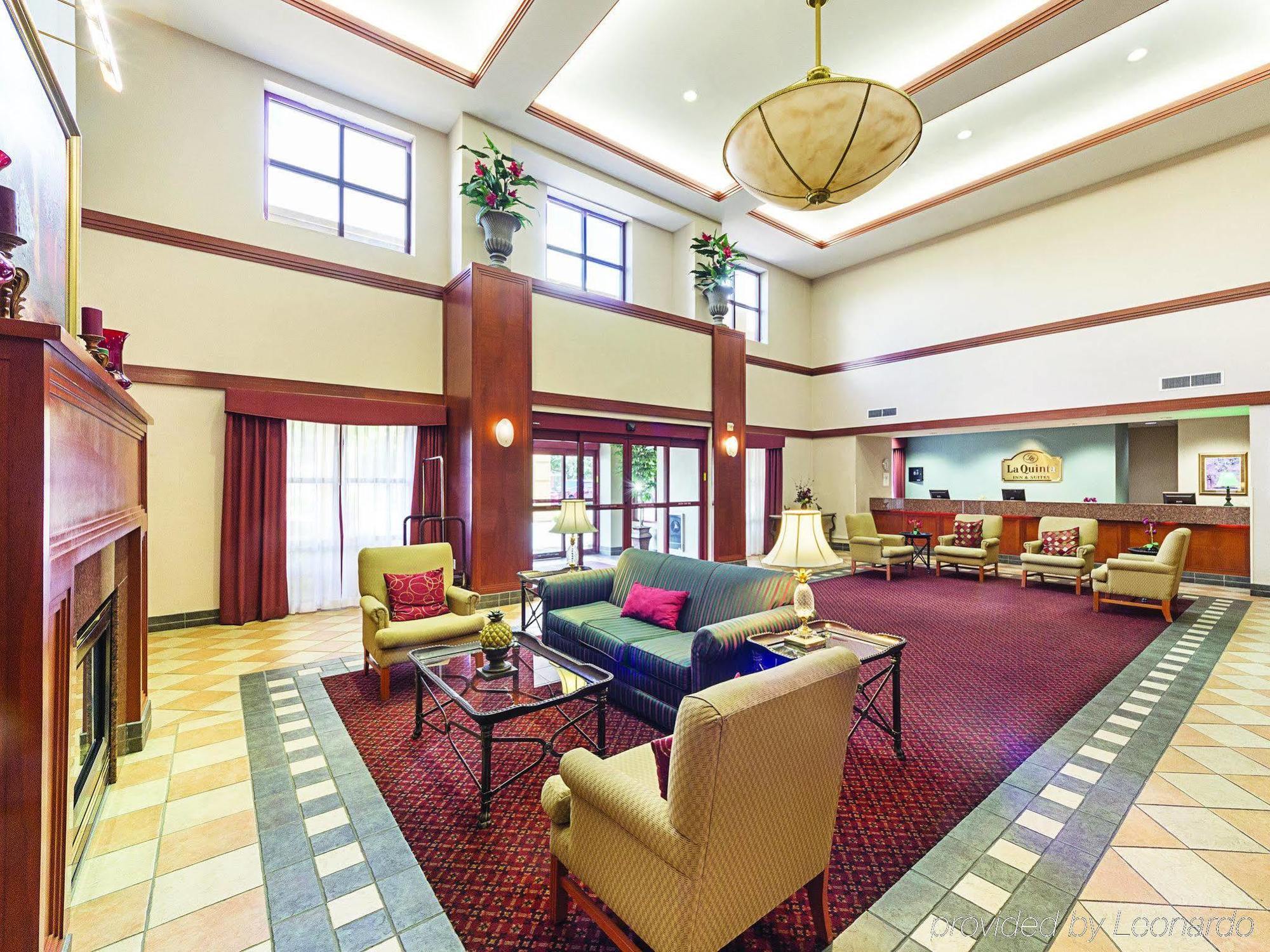 La Quinta & By Wyndham Downtown