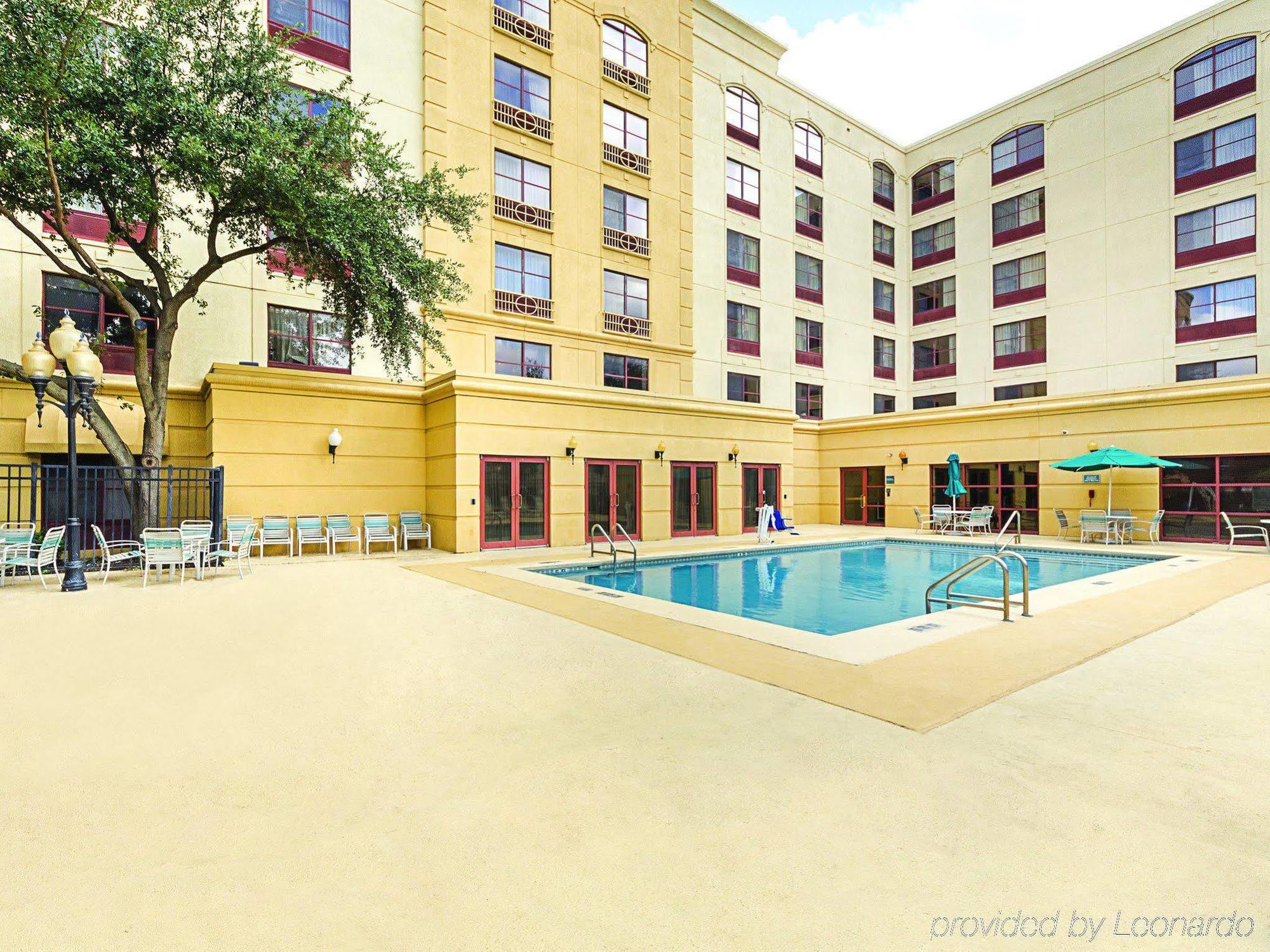 Hotel La Quinta & By Wyndham Downtown San Antonio