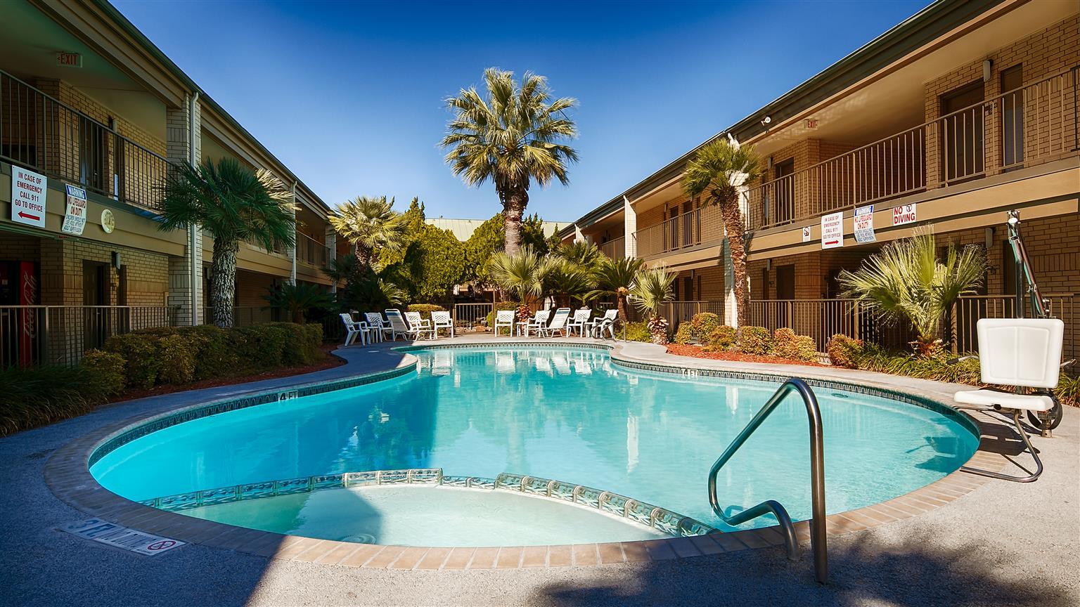 Motel Western Near Lackland Afb Seaworld