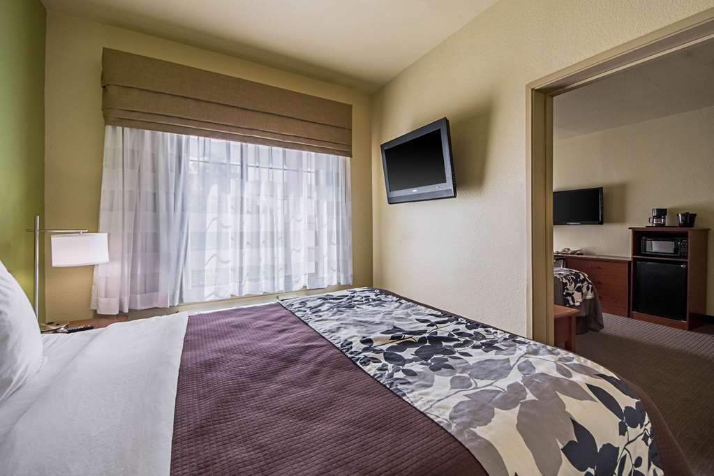 Surestay By Western Near Seaworld Hotel 3*