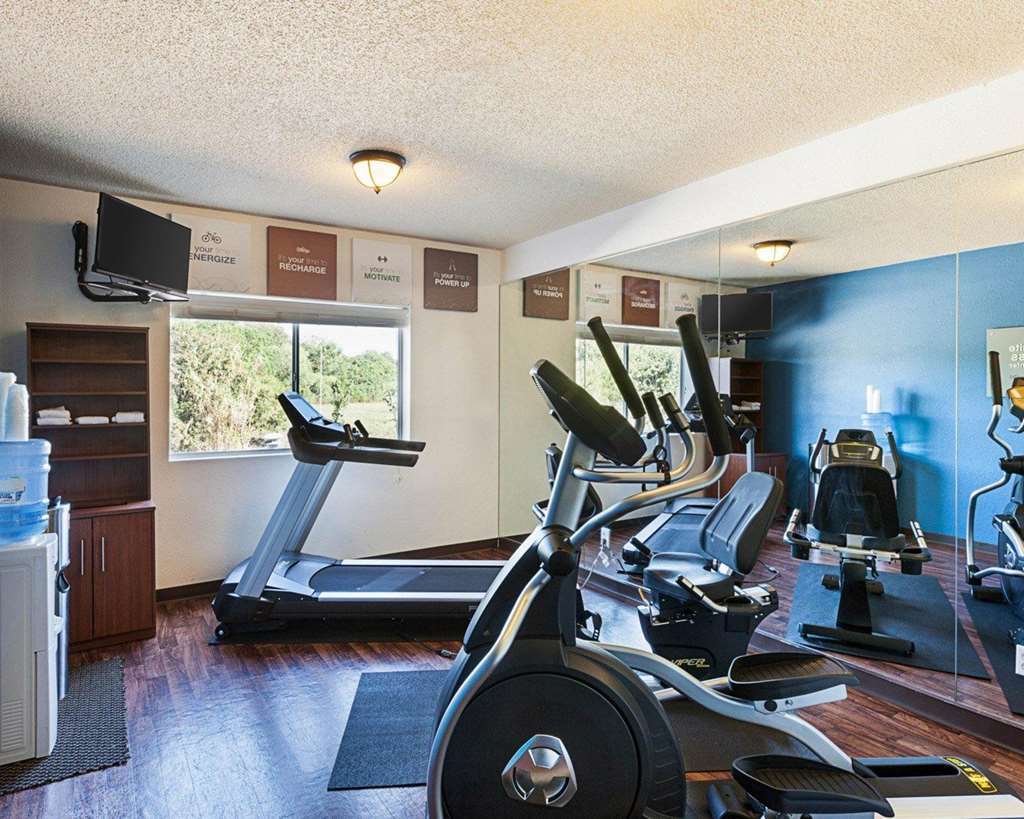 Comfort Airport North Hotel 3*