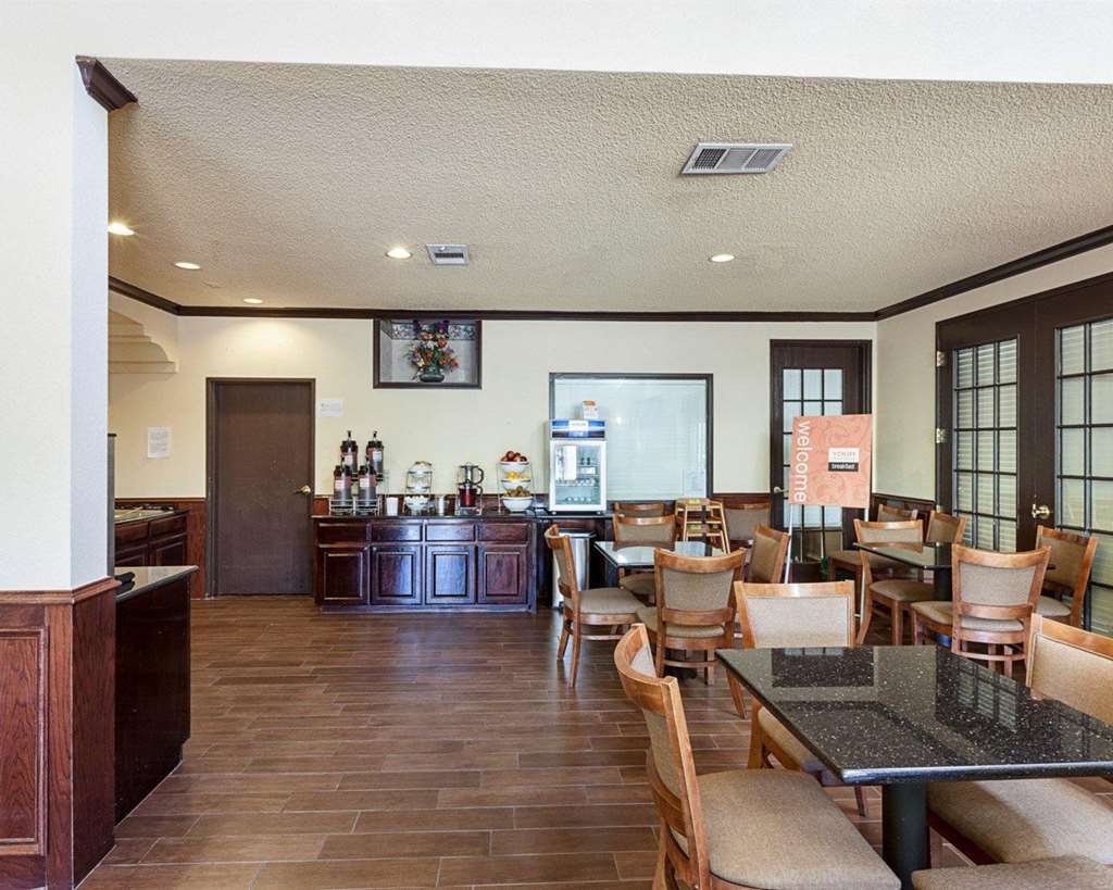 Comfort Airport North 3*