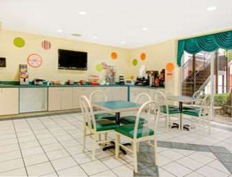 Hotel Howard Johnson By Wyndham & San Antonio