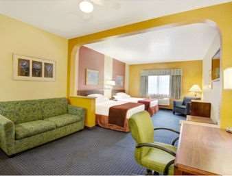 Hotel Howard Johnson By Wyndham & 2*