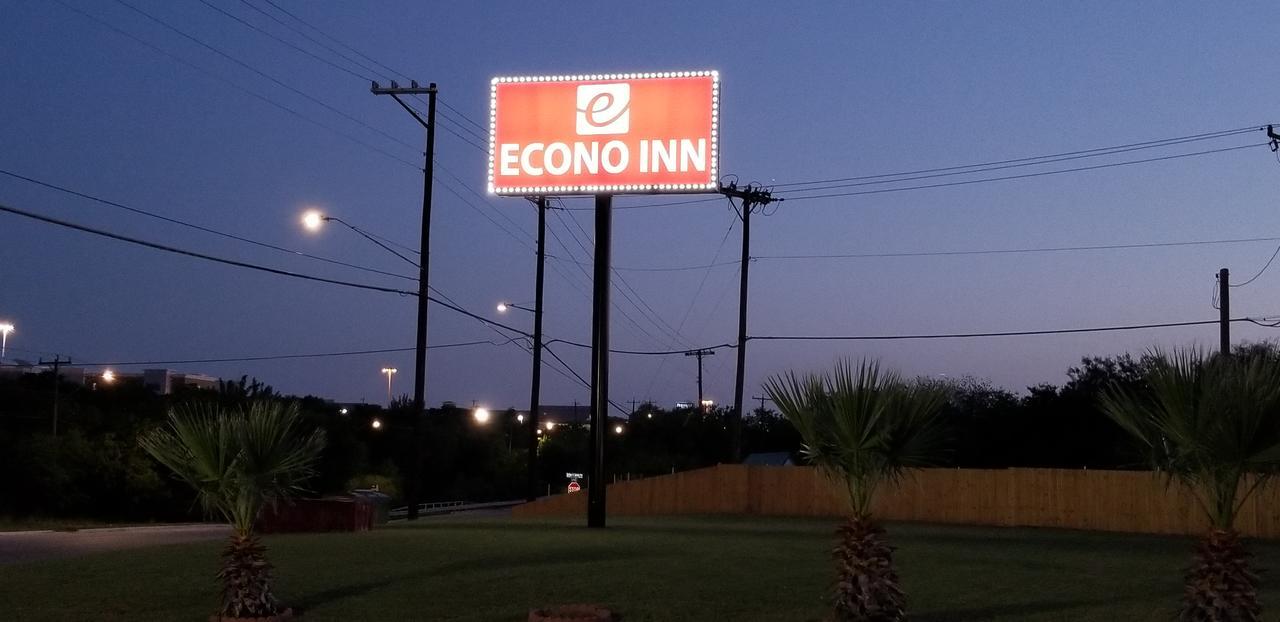 Econo Lackland Afb-seaworld 2* San Antonio