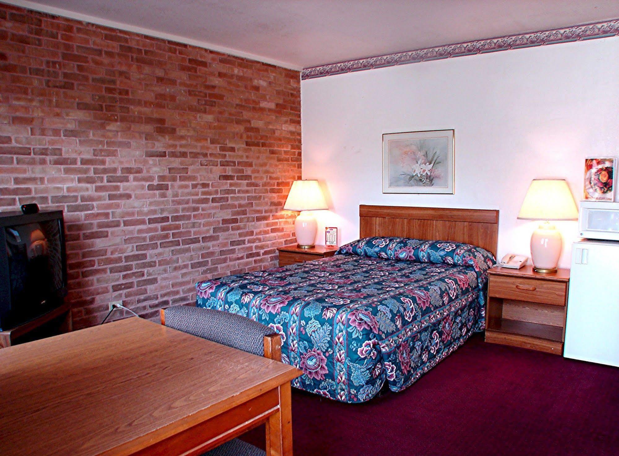 Motel Americas Value Airport South 2*