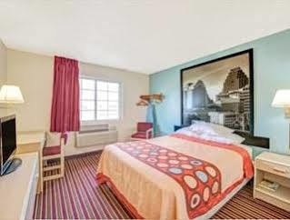 Hotel Super 8 By Wyndham San Antonio/fiesta San Antonio