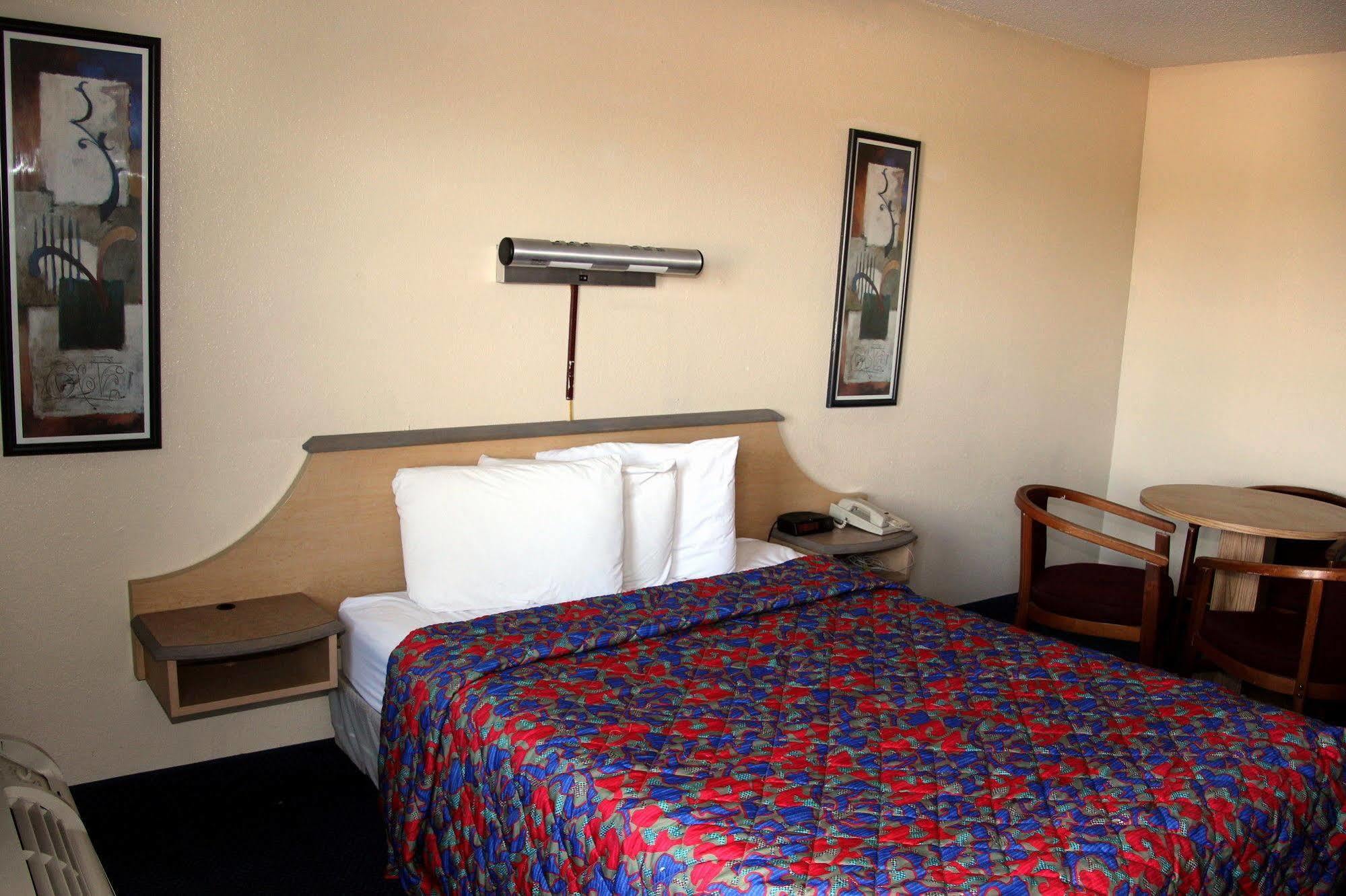 Q Extended Hotel