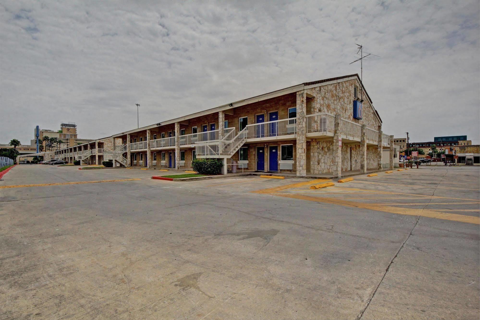 6-san Antonio, Tx - Downtown - Market Square Hotel
