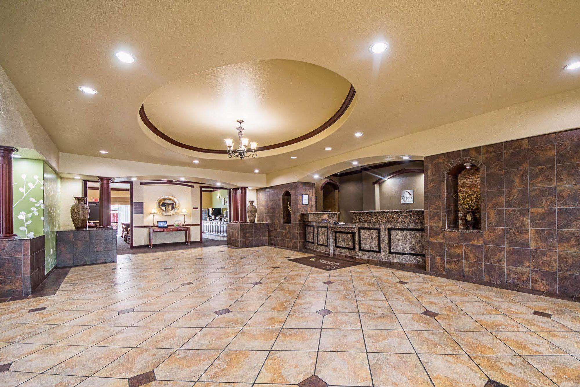 Hotel Surestay By Western Near Seaworld 3*