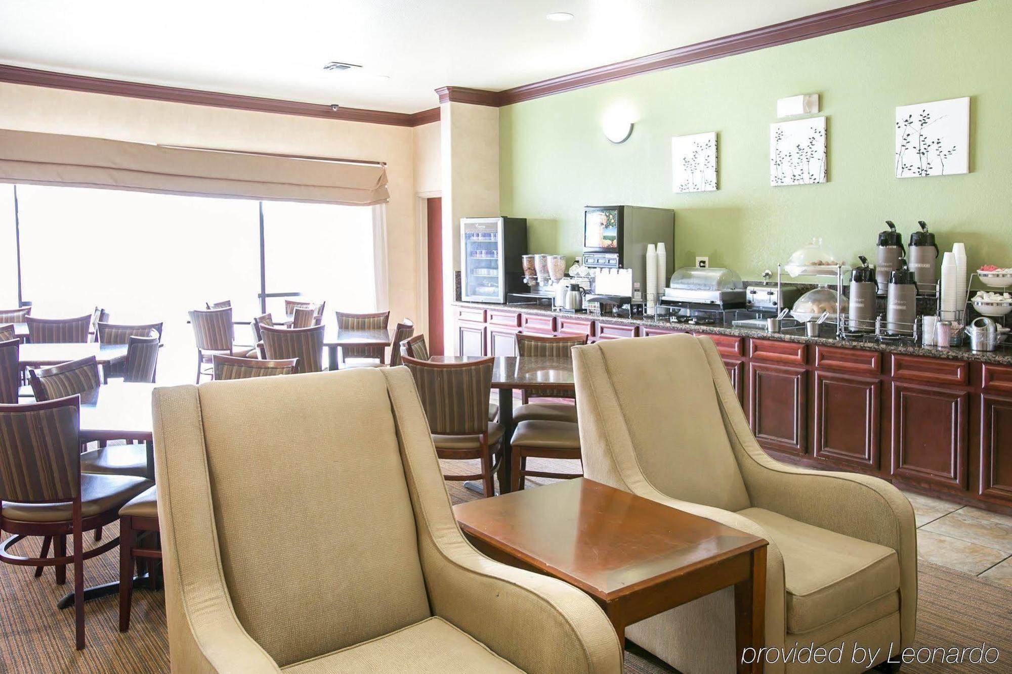 Hotel Surestay By Western Near Seaworld 3*