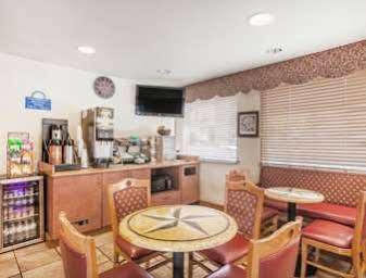 Motel Days By Wyndham Alamo/riverwalk 2*