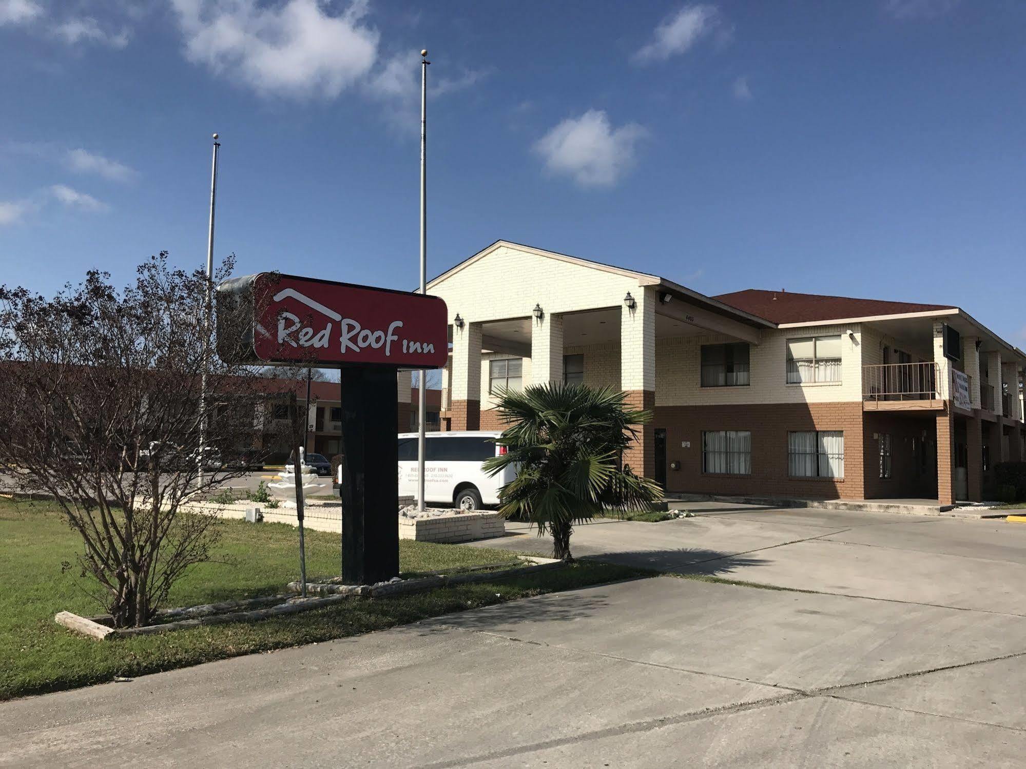 Hometowne By Red Roof E - Frost Bank Center Motel San Antonio