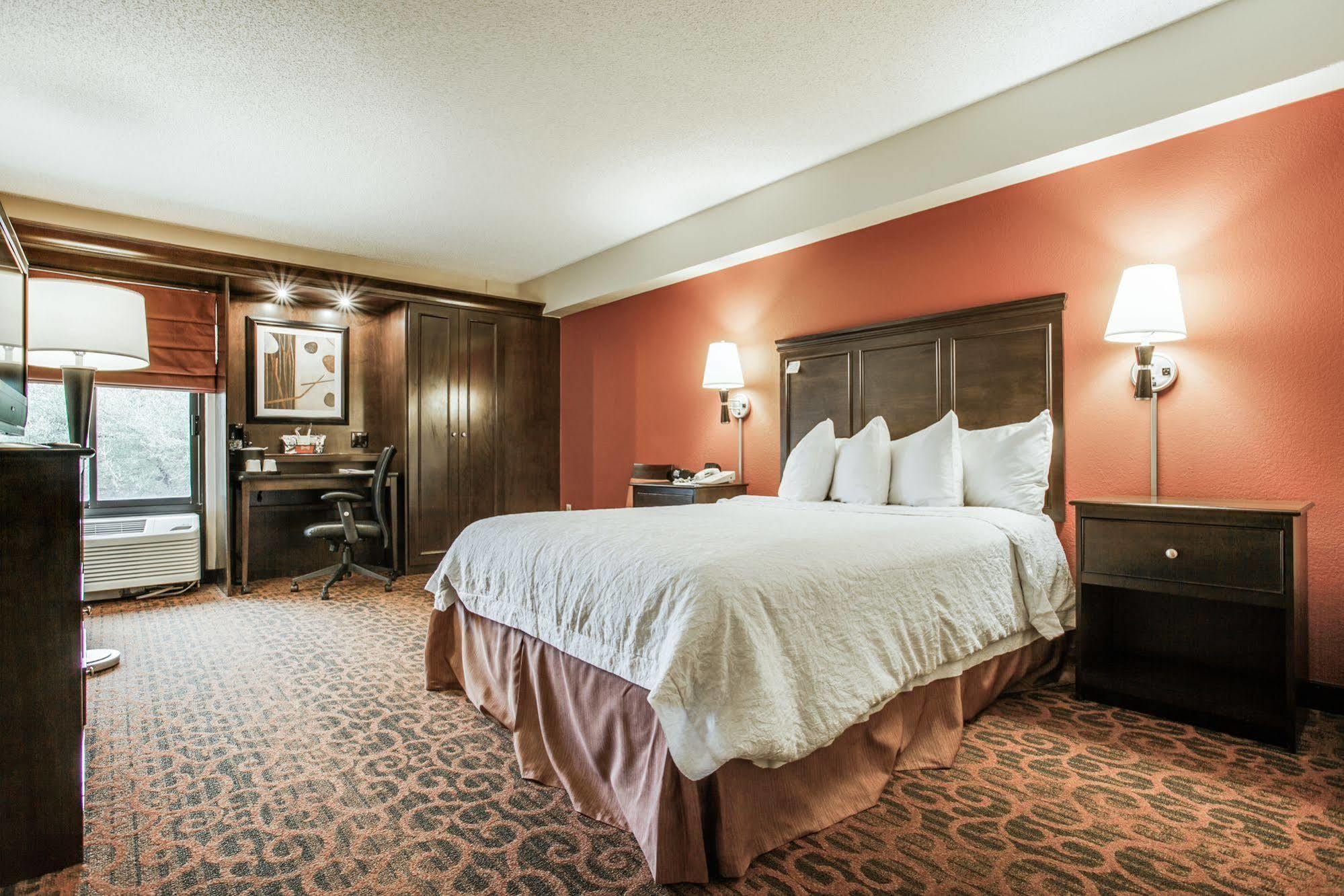 Hotel Hampton Downtown San Antonio