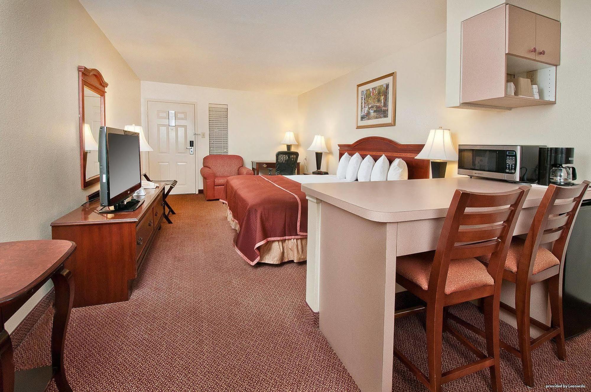 Motel Western Near Lackland Afb Seaworld San Antonio