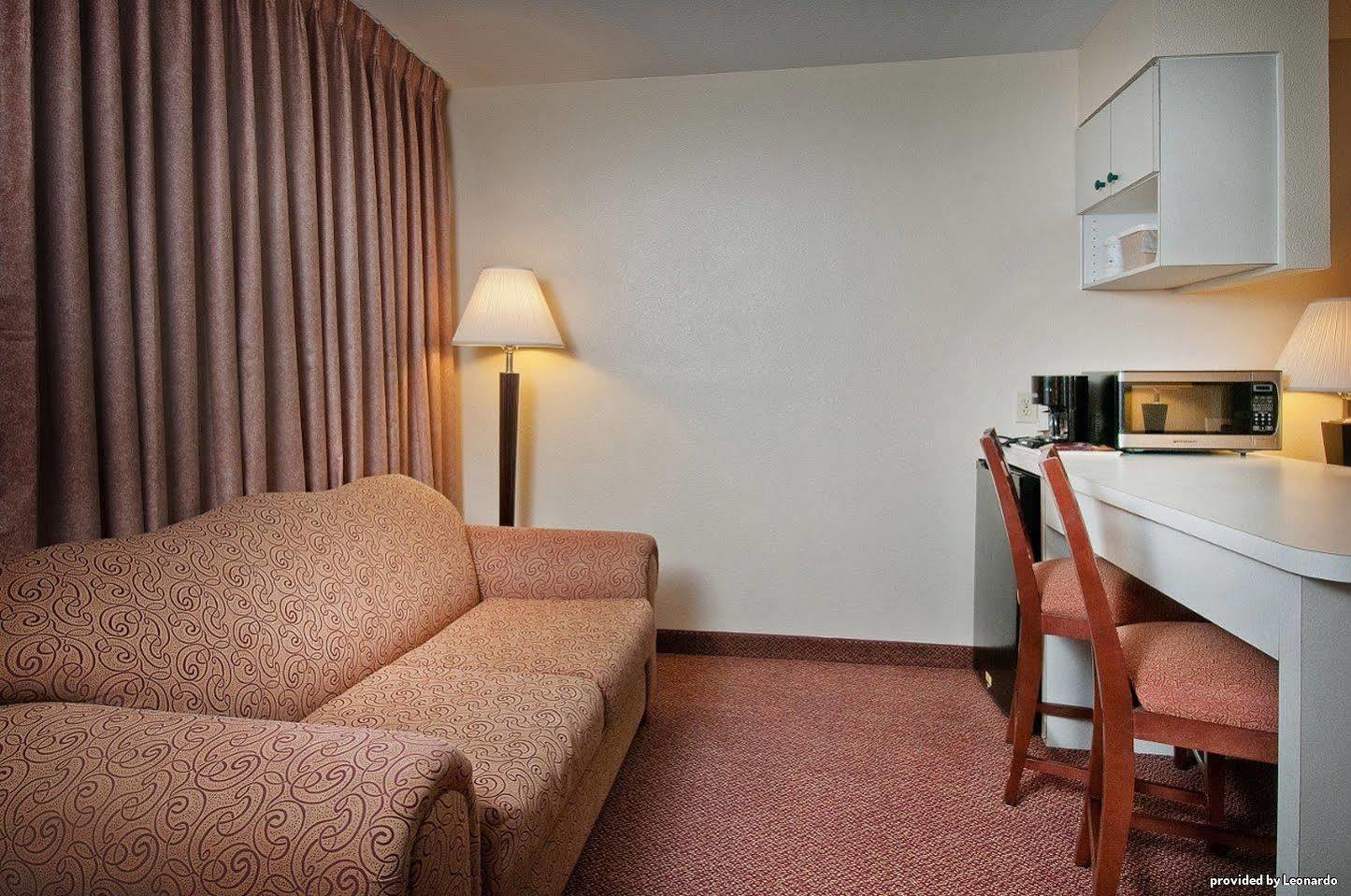 Western Near Lackland Afb Seaworld 3* San Antonio