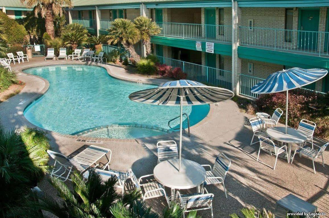 Motel Western Near Lackland Afb Seaworld San Antonio