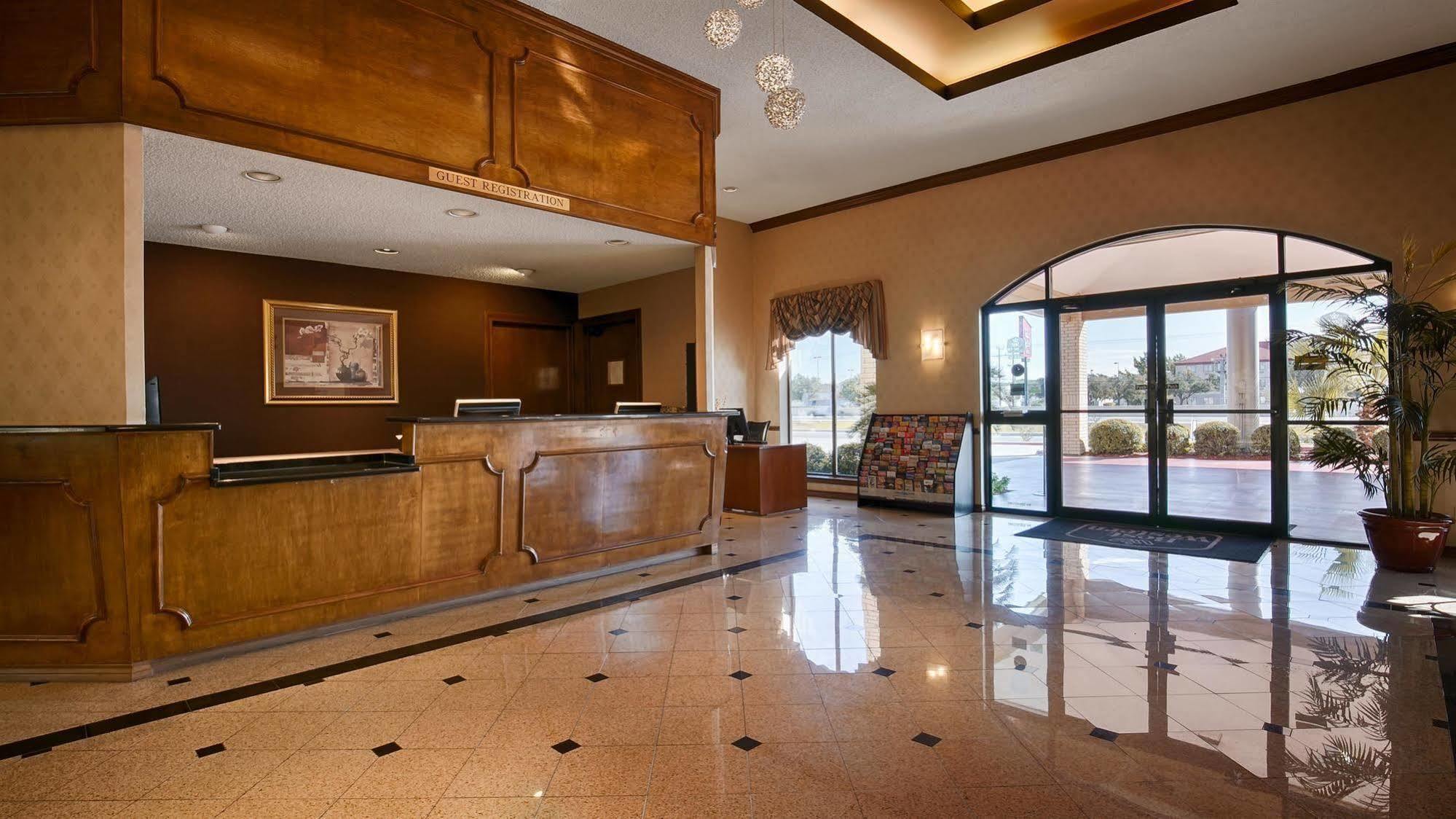 Western Near Lackland Afb Seaworld 3* San Antonio