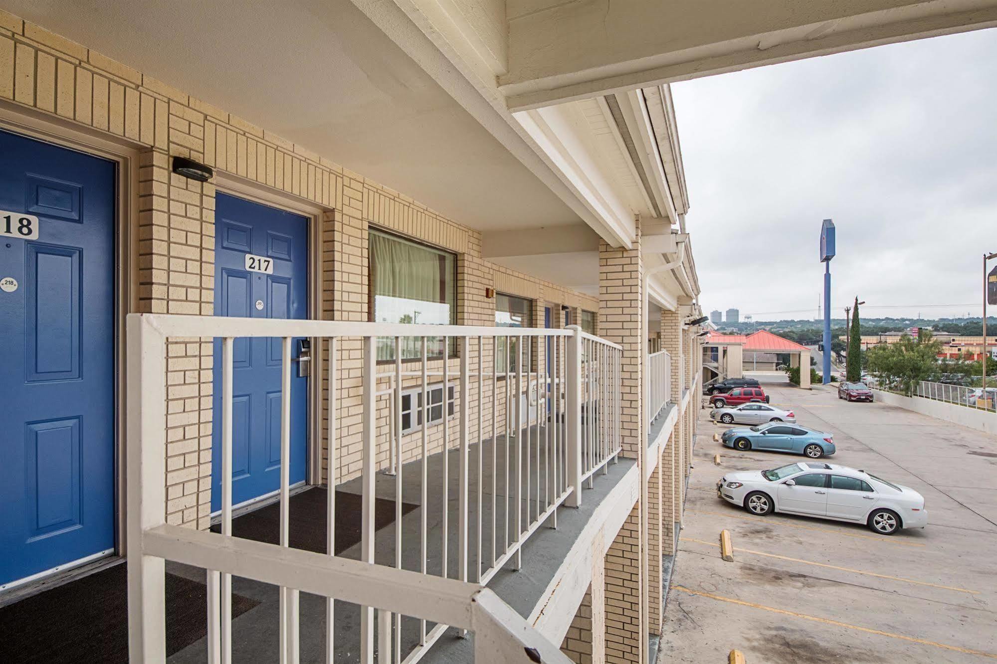 6-san Antonio, Tx - Fiesta Trails Hotel