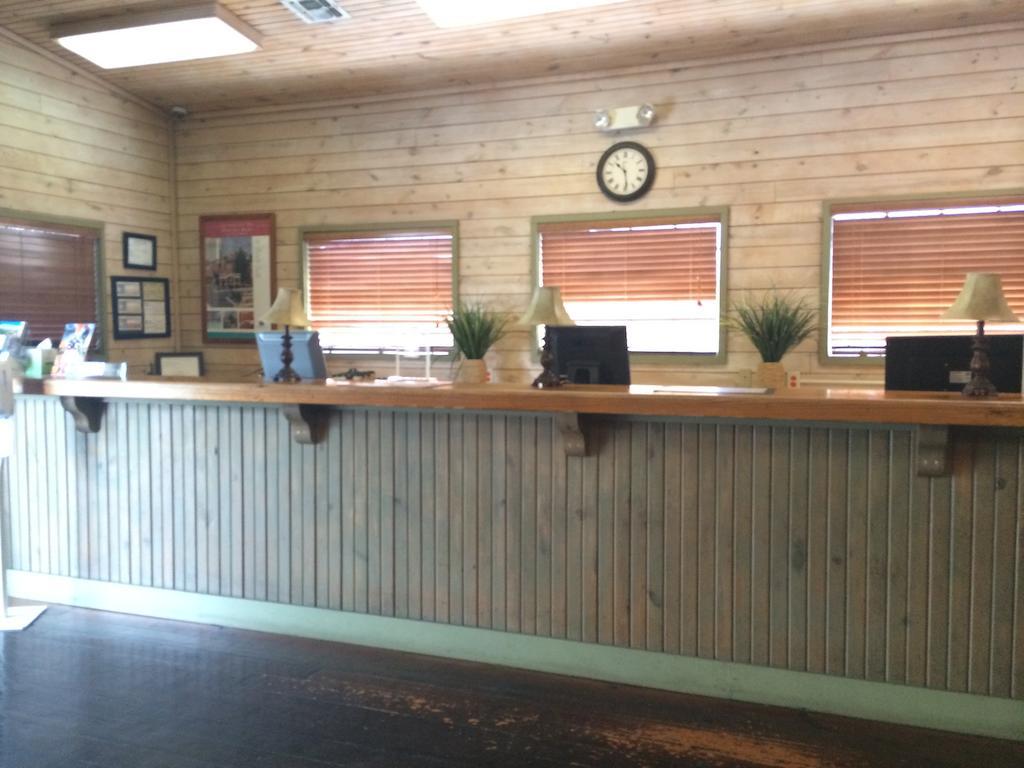Salado Creek Hotel 3*