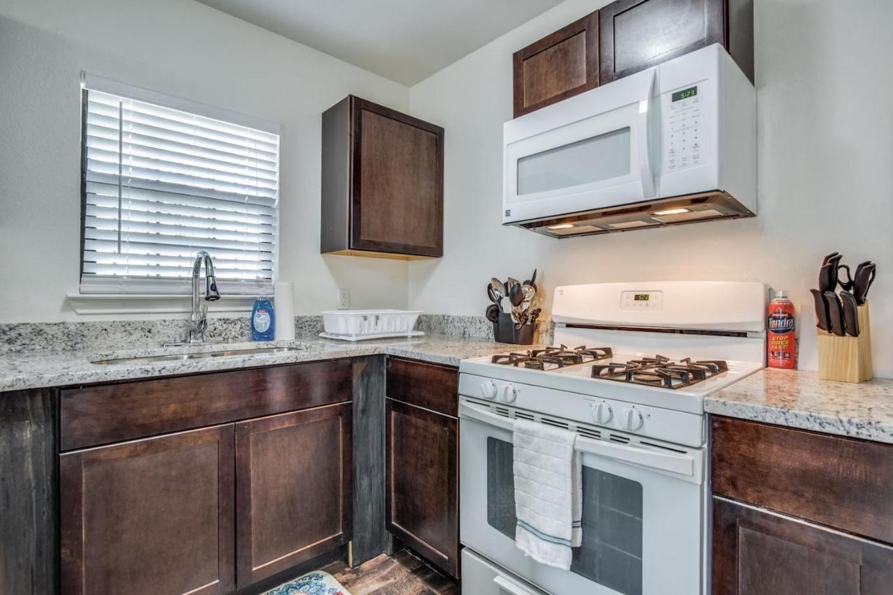 Gateway Casita - Sleeps 12, 5 Minutes To Lackland San Antonio