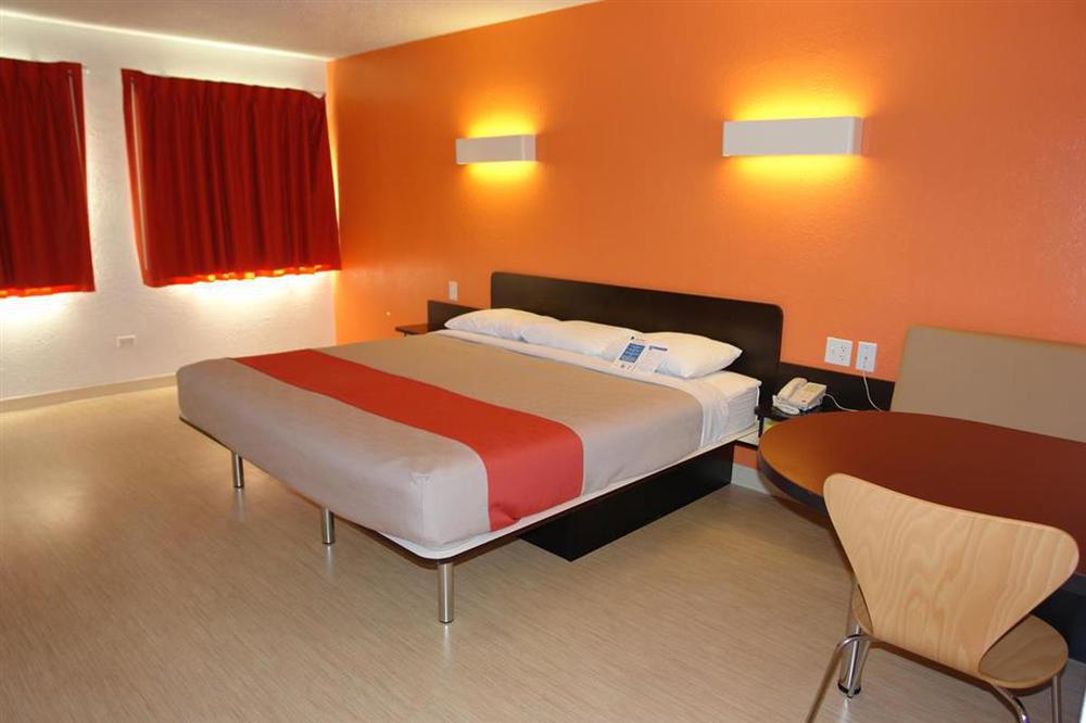 6-san Antonio, Tx - Downtown - Market Square Hotel 2*
