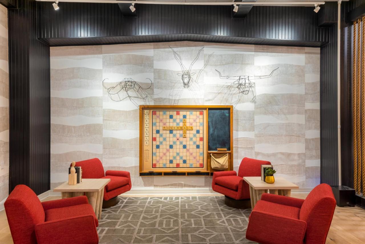 Riverwalk Plaza Hotel