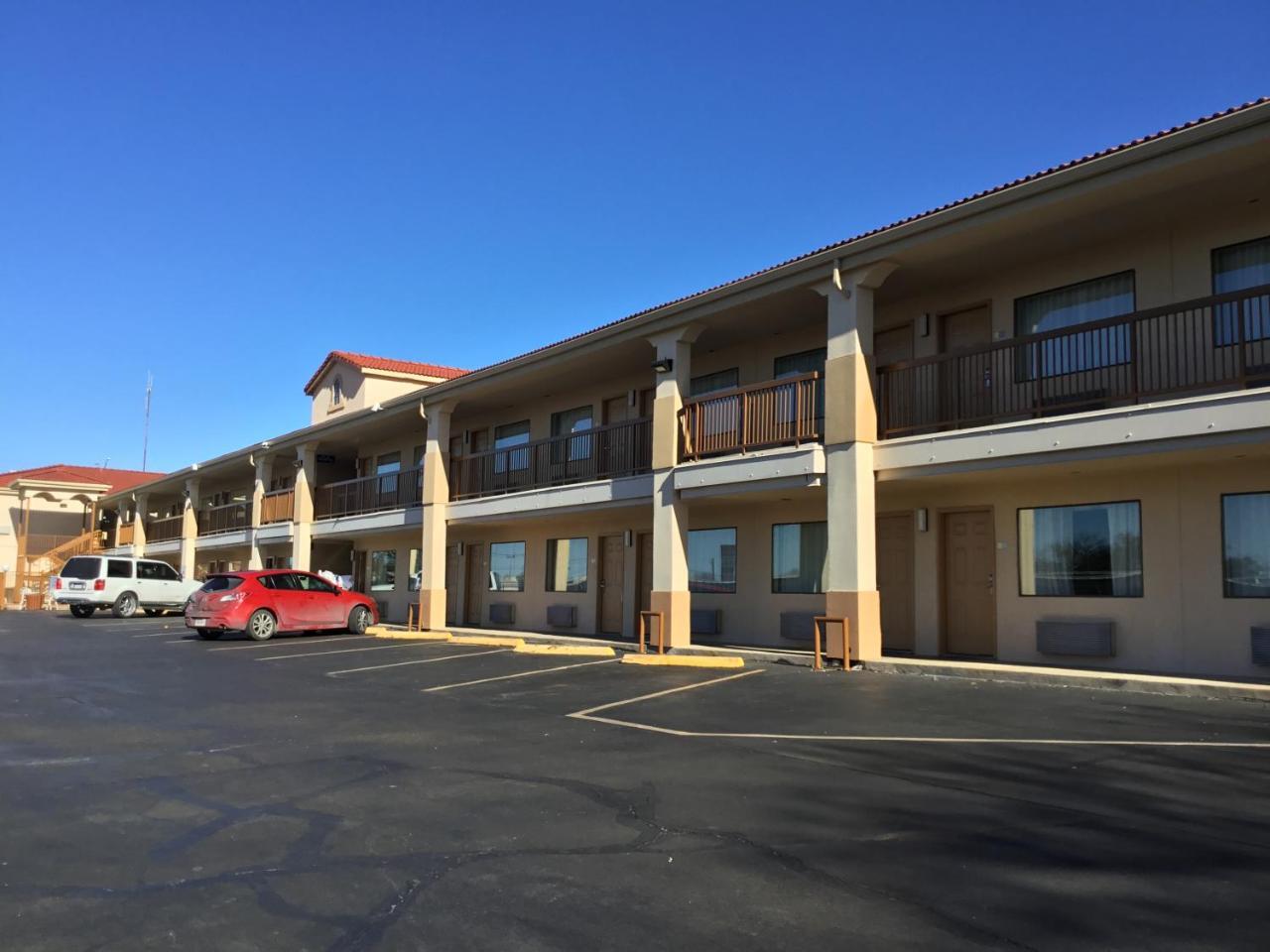 Hotel Days By Wyndham Near Seaworld 2*