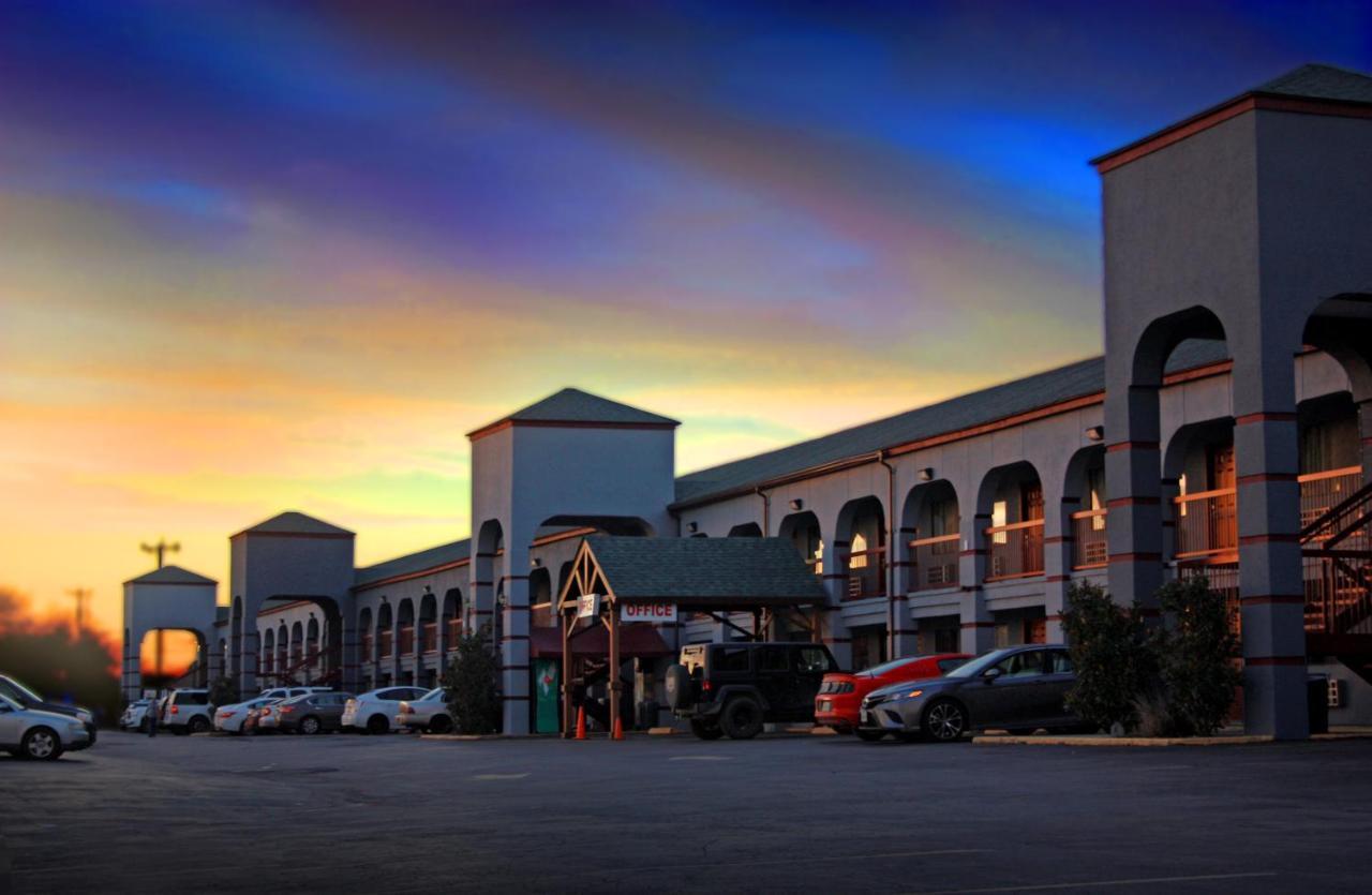 Americas Value - At&t Center/fort Sam Houston San Antonio