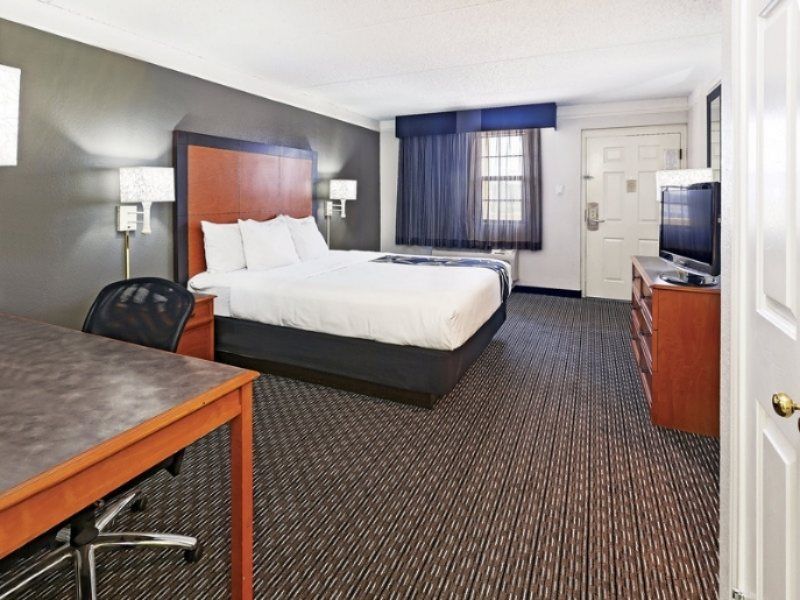 Hotel La Quinta By Wyndham I-35 N At Toepperwein San Antonio