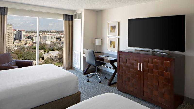 Hyatt Regency Riverwalk 4*