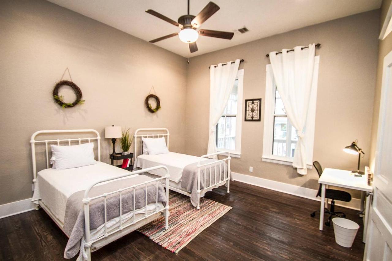 Holiday home Wyoming St Restored Historic 2br/1ba Downtown *