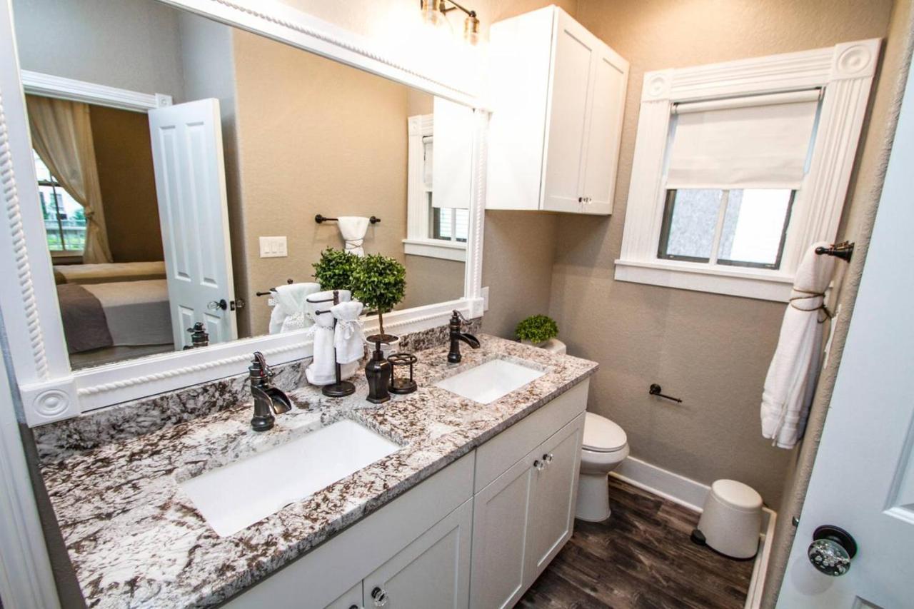 Wyoming St Restored Historic 2br/1ba Downtown San Antonio