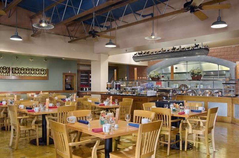 Doubletree By Hilton Airport Hotel 3*