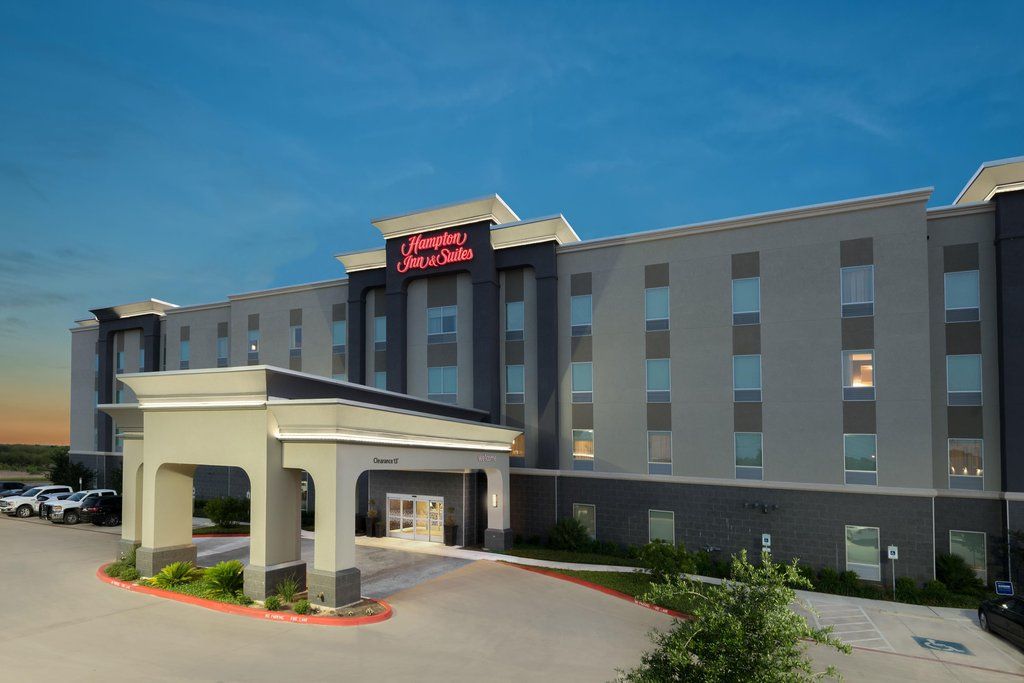 Express & Brooks Base By Ihg 3*