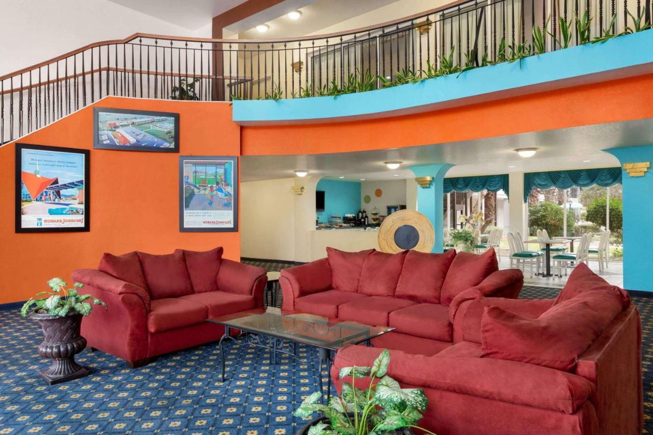 Howard Johnson By Wyndham & 2* San Antonio