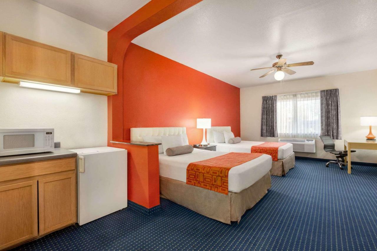 Hotel Howard Johnson By Wyndham & San Antonio