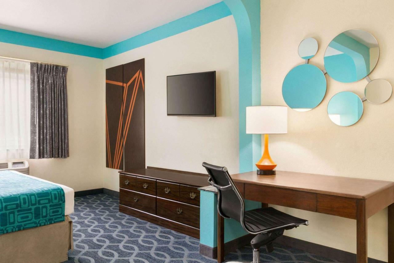 Howard Johnson By Wyndham & 2* San Antonio