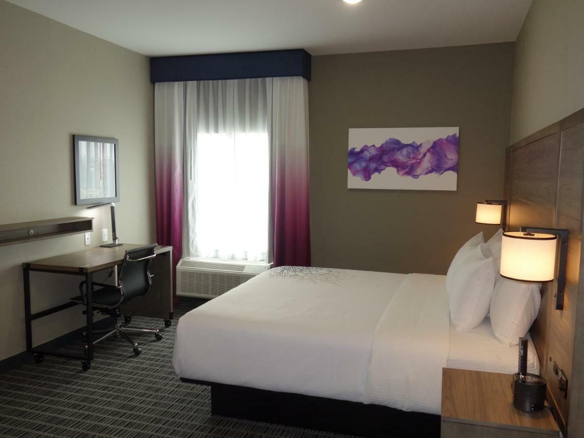 La Quinta By Wyndham Alamo Hotel San Antonio
