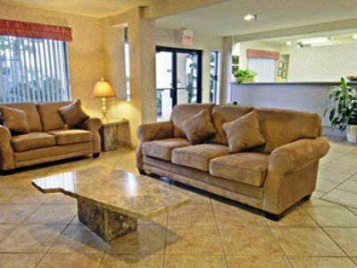 Ramada By Wyndham Near Seaworld - Lackland Afb 3*
