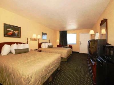 Hotel Ramada By Wyndham Near Seaworld - Lackland Afb