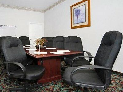 Motel Super 8 By Wyndham At I-10 San Antonio