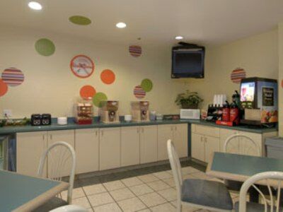 Howard Johnson By Wyndham & San Antonio