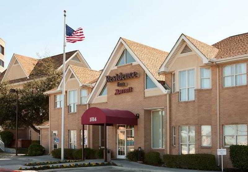 By Marriott Airport/alamo Heights Hotel