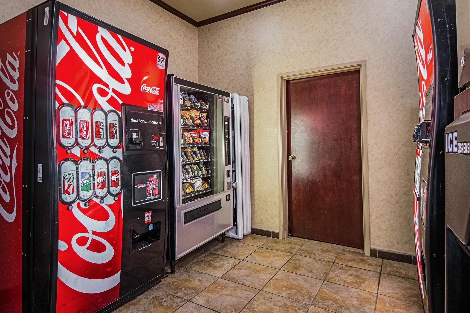 Surestay By Western Near Seaworld Hotel San Antonio
