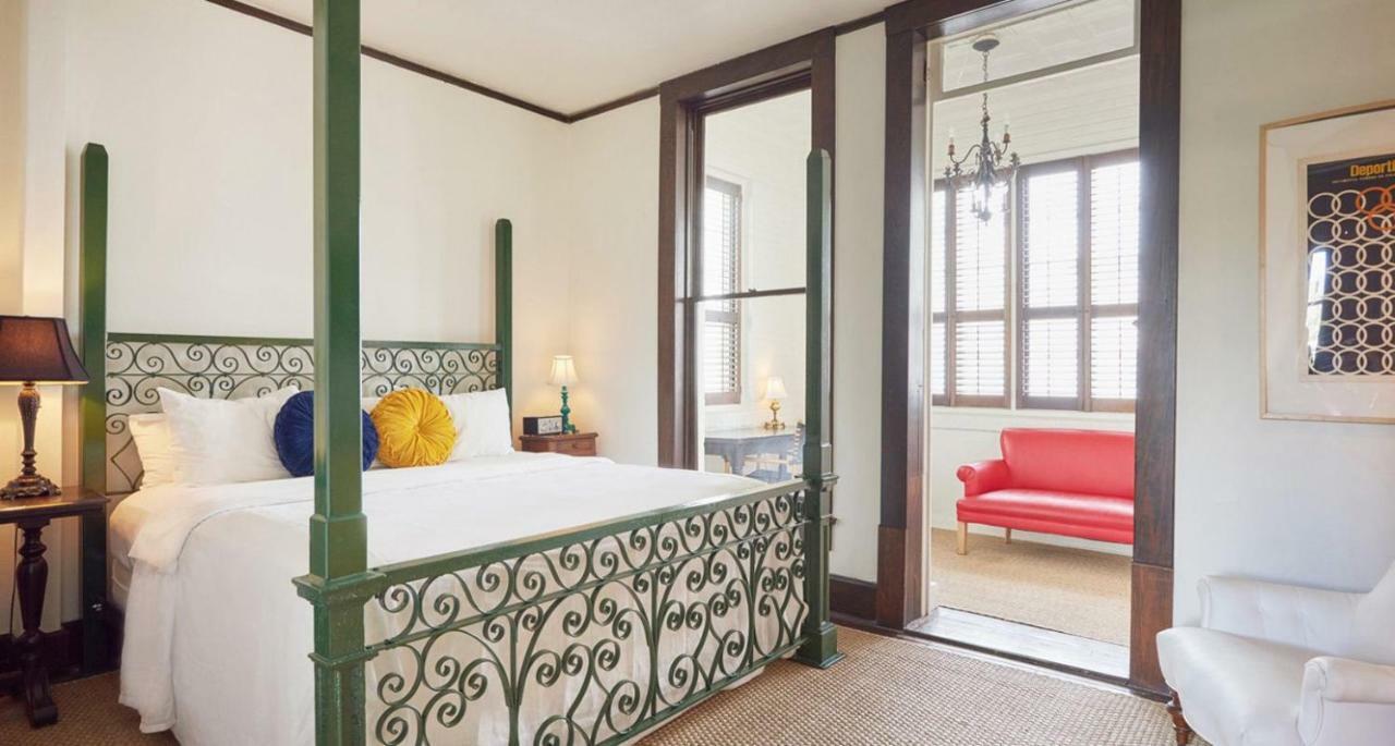 Havana Hotel San Antonio