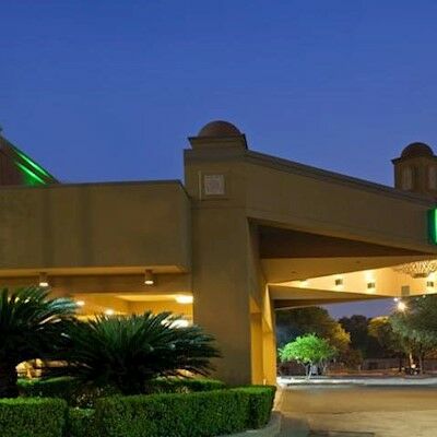 San Antonio-downtown/market Square, An Ihg San Antonio