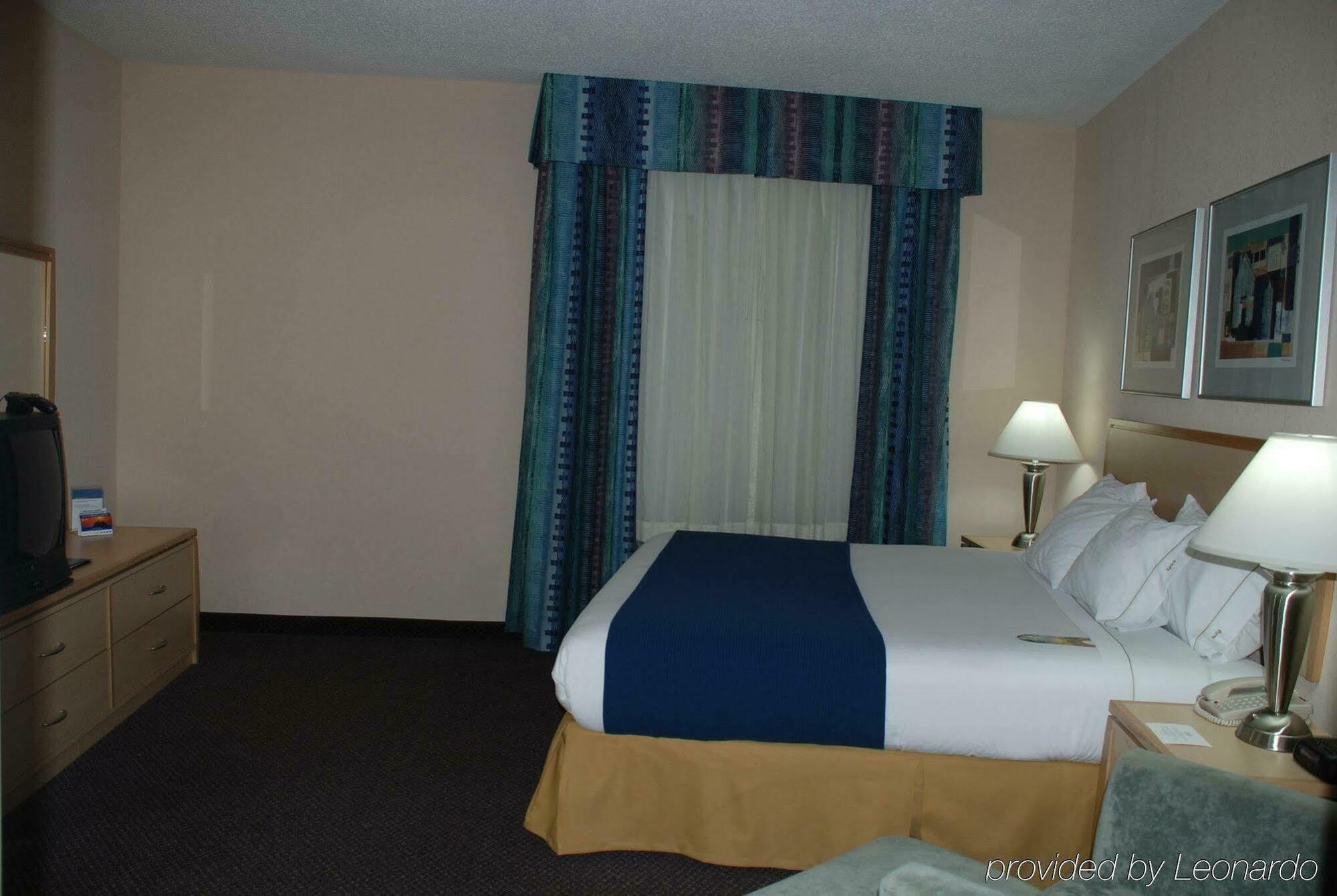 Express & - Rivercenter Area By Ihg Hotel