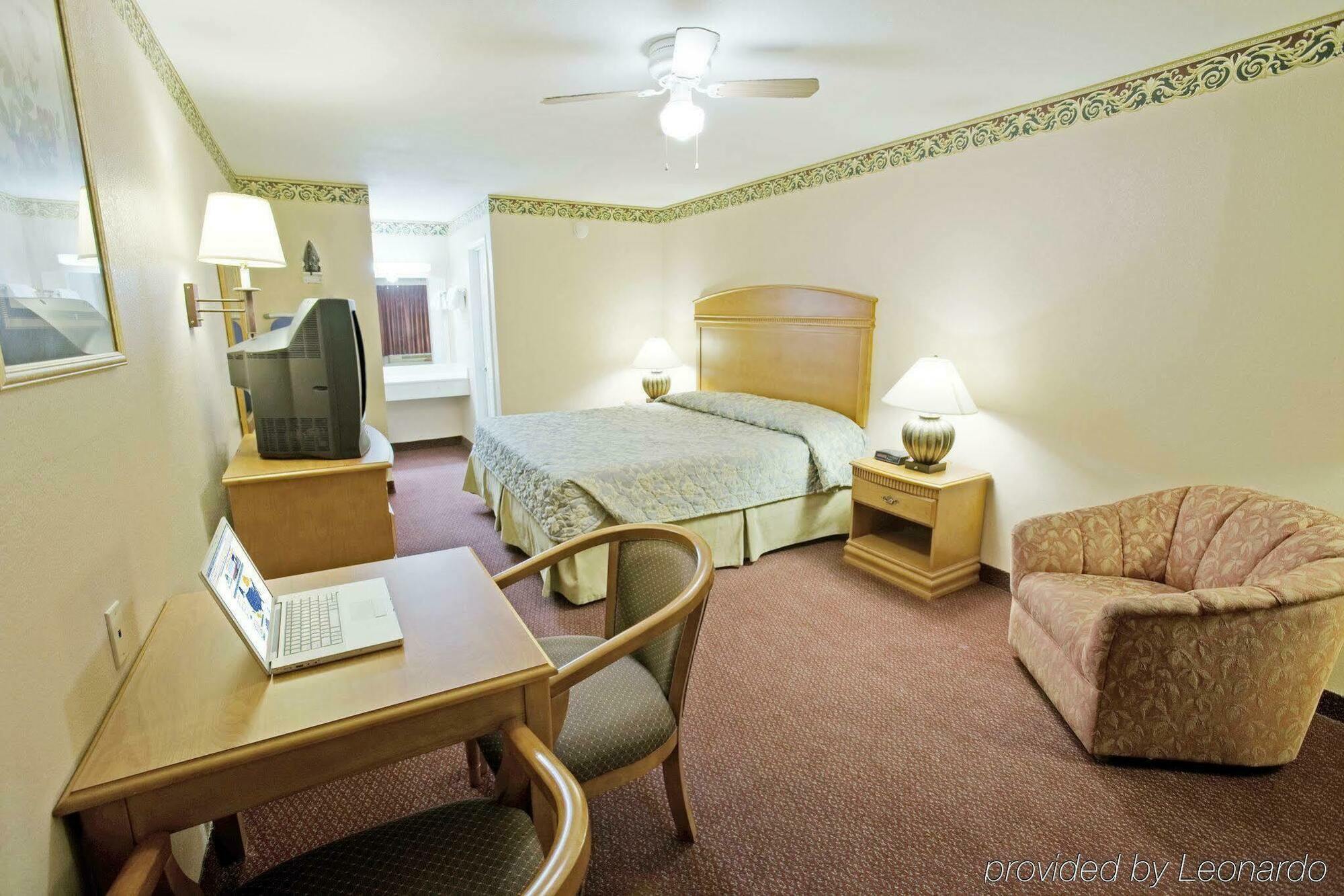 Americas Value - At&t Center/fort Sam Houston Hotel 2*