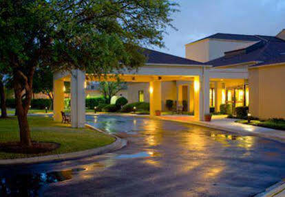 Hotel Courtyard By Marriott Medical Center 3*